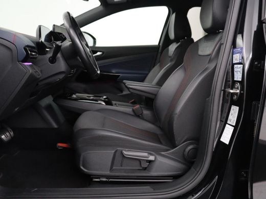 Volkswagen ID.5 | SOH 90,1% | Half leder | Stuur/stoelverwarming | Carplay | Sfeerverlichting | Adaptive cruise |... ActivLease financial lease