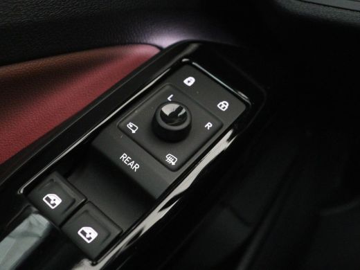 Volkswagen ID.5 | SOH 93,5% | Memory | Leder/alcantara | Stuur/stoel verwarming | Climate control | Adaptive crui... ActivLease financial lease