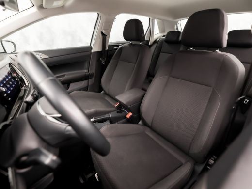 Volkswagen Polo 1.0 Sportline (APPLE CARPLAY, CRUISE, SPORTSTOELEN, BLUETOOTH, NIEUWE APK, ARMSTEUN, NIEUWSTAAT) ActivLease financial lease