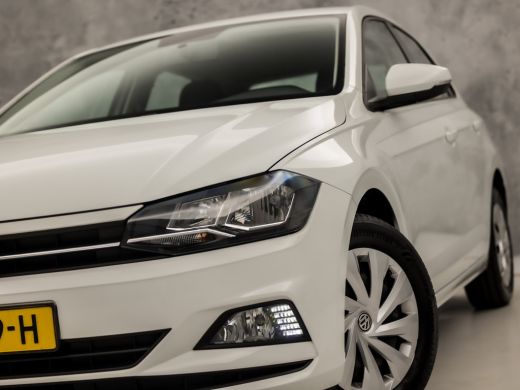 Volkswagen Polo 1.0 Sportline (APPLE CARPLAY, CRUISE, SPORTSTOELEN, BLUETOOTH, NIEUWE APK, ARMSTEUN, NIEUWSTAAT) ActivLease financial lease