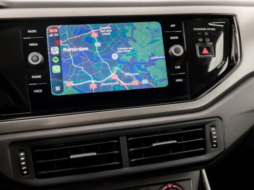 Volkswagen Polo 1.0 Sportline (APPLE CARPLAY, CRUISE, SPORTSTOELEN, BLUETOOTH, NIEUWE APK, ARMSTEUN, NIEUWSTAAT) ActivLease financial lease