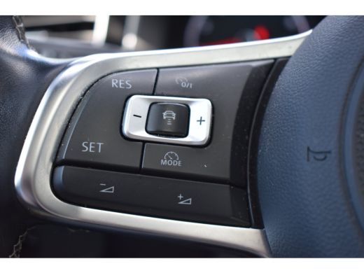 Volkswagen Polo 1.0 TSI Highline 95PK | R-LINE | PANORAMA DAK | ADAPT. CRUISE | FULL LED | CLIMATE CONTROL | DAB+ ActivLease financial lease