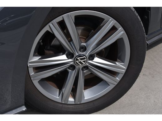 Volkswagen Polo 1.0 TSI Highline 95PK | R-LINE | PANORAMA DAK | ADAPT. CRUISE | FULL LED | CLIMATE CONTROL | DAB+ ActivLease financial lease