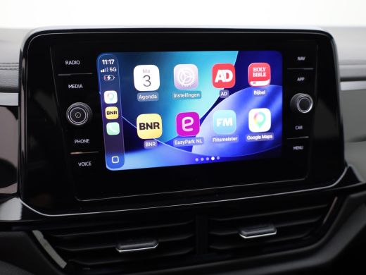 Volkswagen T-Roc 1.5 TSI R-Line Business Black Style | Side Assist | Elk. A-klep | Trekhaak afnb. | IQ Light | Cam... ActivLease financial lease