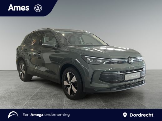 Volkswagen Tiguan Life Edition 1.5 eTSI 96 kW / 130 PK SUV 7 versn. DSG | 360 Graden camera | Elektrische achterkle... ActivLease financial lease