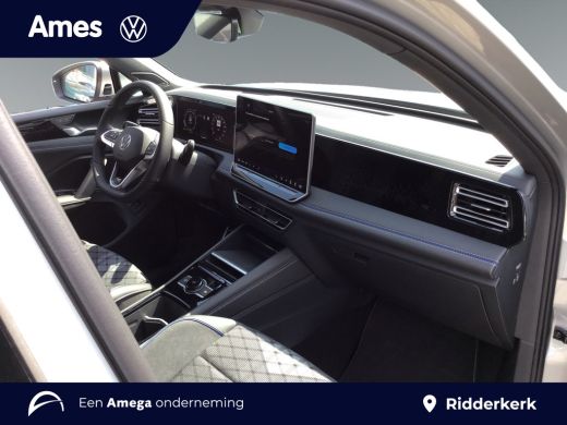 Volkswagen Tiguan R-Line Edition 1.5 eTSI 150 PK ActivLease financial lease