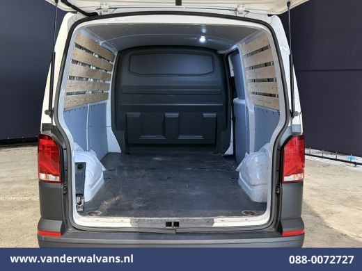 Volkswagen Transporter 2.0 TDI L2H1 Euro6 Airco | Navigatie | Apple Carplay | Android Auto Bijrijdersbank, Achterklep ActivLease financial lease