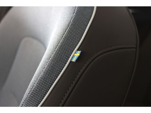 Volvo  EX30 P3 150PK Long Range Plus Europa 69kWh | Stoel&Stuur Verw. | Elec Stoelen | HK Audio ActivLease financial lease