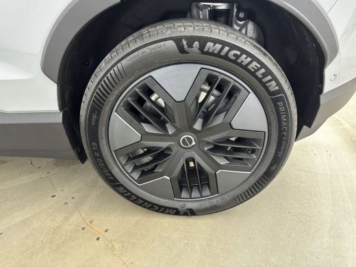 Volvo  EX30 P5 Long Range Ultra Europa 69 kWh | 22 kW lader | 360&deg; Camera | Achteruitrijcamera ActivLease financial lease