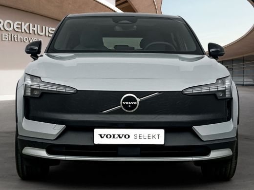Volvo  EX30 P5 Long Range Ultra Europa 69 kWh | 22 kW lader | 360&deg; Camera | Achteruitrijcamera ActivLease financial lease