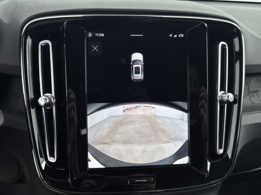 Volvo  EX40 Extended Range Plus Black Edition | 20 inch LM | Harman/Kardon | PDC V+A en Camera | Elektrische ... ActivLease financial lease