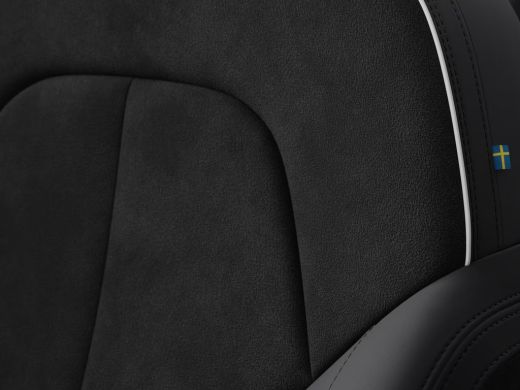 Volvo  EX40 Single Motor Ext. Range Ultra Bl. Ed. Eur. 82 kWh | Achteruitrijcamera | Apple Carplay/Android Au... ActivLease financial lease