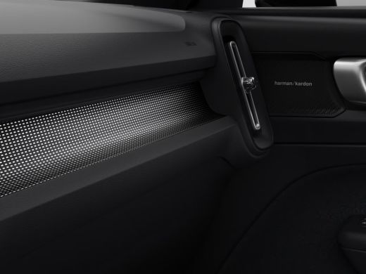 Volvo  EX40 Single Motor Ext. Range Ultra Bl. Ed. Eur. 82 kWh | Achteruitrijcamera | Apple Carplay/Android Au... ActivLease financial lease