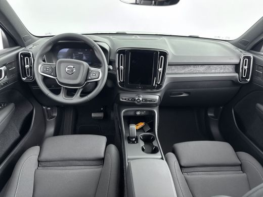 Volvo  EX40 Single Motor Extended Range Plus Europa 82 kWh | 19 inch LM | Harman/Kardon | PDC V+A en Camera |... ActivLease financial lease