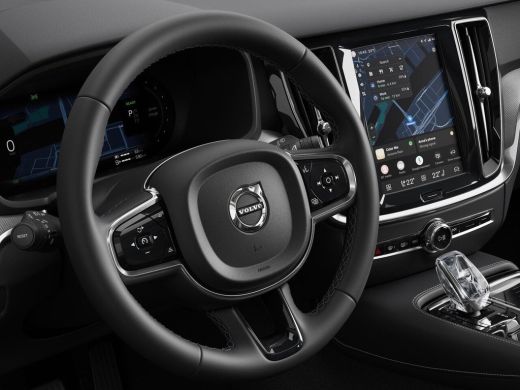 Volvo  V60 2.0 T6 Plug-in hybrid AWD Plus Dark | Achterbank verwarmd | Apple Carplay/Android Auto|telefoonin... ActivLease financial lease