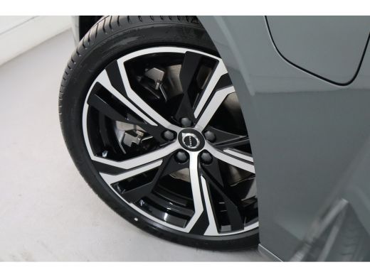 Volvo  V60 2.0 T6 Plug-in hybrid AWD Plus Dark | Achterbank verwarmd | Apple Carplay/Android Auto|telefoonin... ActivLease financial lease