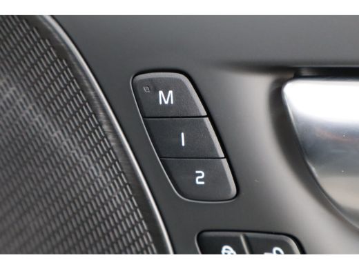 Volvo  V60 2.0 T6 Plug-in hybrid AWD Plus Dark | Achterbank verwarmd | Apple Carplay/Android Auto|telefoonin... ActivLease financial lease