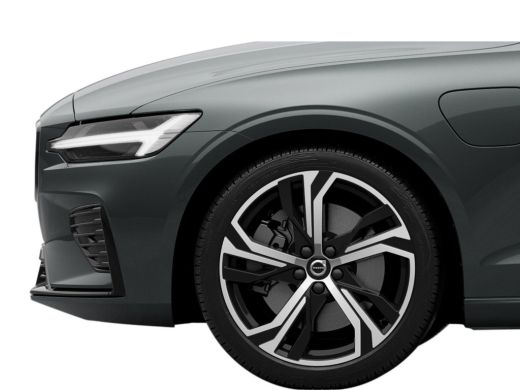 Volvo  V60 2.0 T6 Plug-in hybrid AWD Plus Dark | Achterbank verwarmd | Apple Carplay/Android Auto|telefoonin... ActivLease financial lease