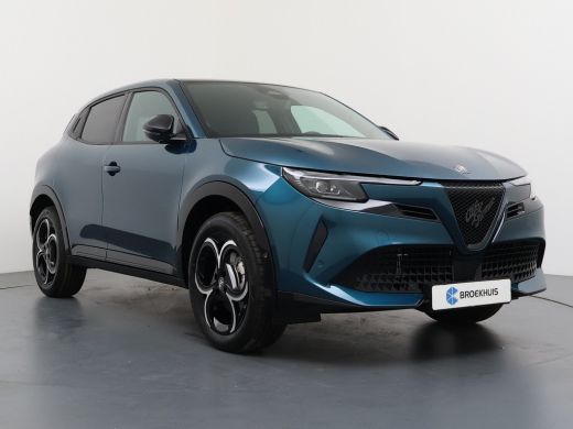 Alfa Romeo Junior 1.2 Turbo Hybrid Ibrida Ti | Achteruitrijcamera | Apple Carplay/Android Auto|telefoonintegratie p... ActivLease financial lease