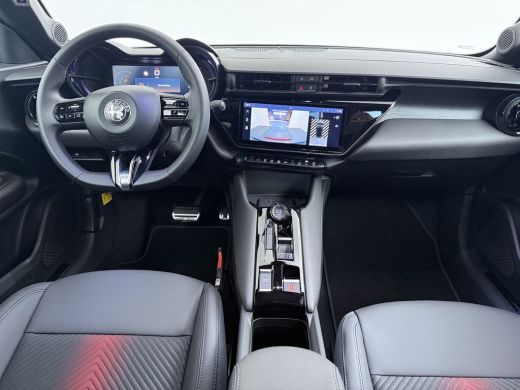 Alfa Romeo Junior 1.2 Turbo Hybrid Ibrida Ti | Achteruitrijcamera | Apple Carplay/Android Auto|telefoonintegratie p... ActivLease financial lease