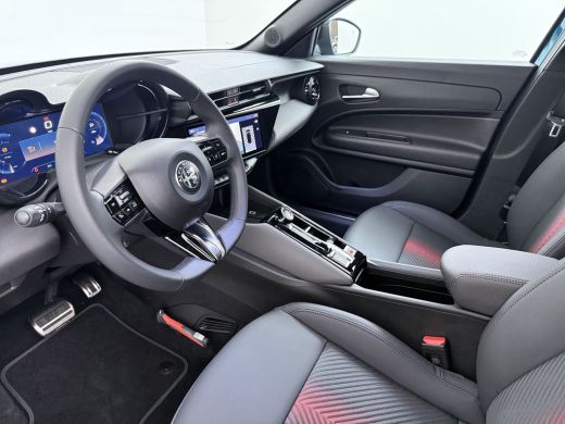 Alfa Romeo Junior 1.2 Turbo Hybrid Ibrida Ti | Achteruitrijcamera | Apple Carplay/Android Auto|telefoonintegratie p... ActivLease financial lease