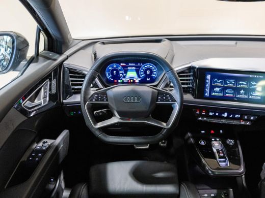 Audi Q4 e-tron 40 Launch edition S Competition 77 kWh 204pk / SoH 92,1 / Panorama dak / Sonos / Dodehoekdetectie... ActivLease financial lease