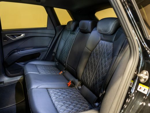 Audi Q4 e-tron 40 Launch edition S Competition 77 kWh 204pk / SoH 92,1 / Panorama dak / Sonos / Dodehoekdetectie... ActivLease financial lease