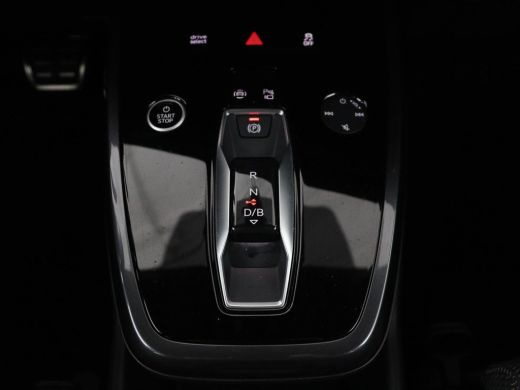 Audi Q4 e-tron | SOH 92,1% | Half leder | Stoelverwarming | Carplay | Adaptive cruise | Climate control | Camera... ActivLease financial lease
