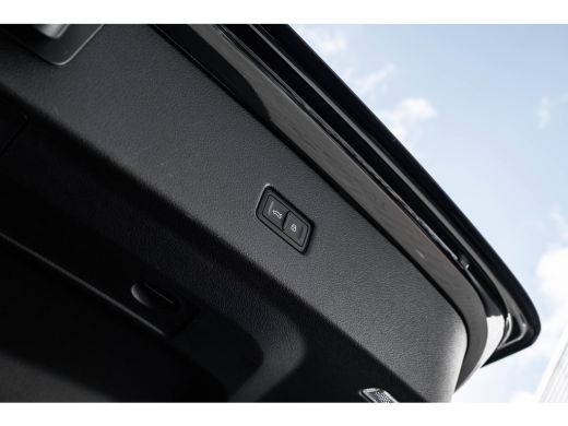 Audi Q8 60 TFSI e quattro Pro Line S Competition 490PK | Panoramadak | 23'' Vossen | Laser LED Koplampen ... ActivLease financial lease
