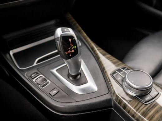 BMW 1 Serie 118i M Sport High Executive Automaat (GROOT NAVI, M PAKKET, LEDER, STOELVERWARMING, SPORTSTOELEN,... ActivLease financial lease