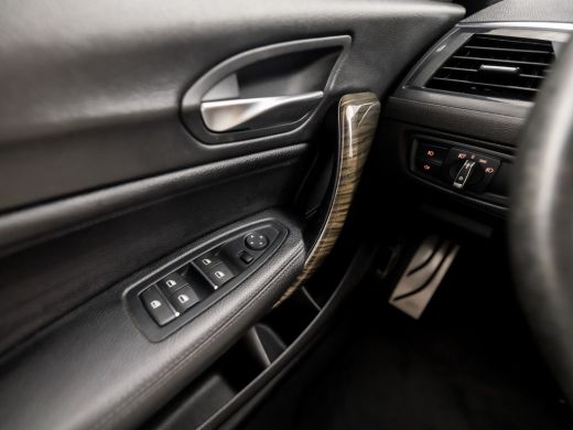 BMW 1 Serie 118i M Sport High Executive Automaat (GROOT NAVI, M PAKKET, LEDER, STOELVERWARMING, SPORTSTOELEN,... ActivLease financial lease