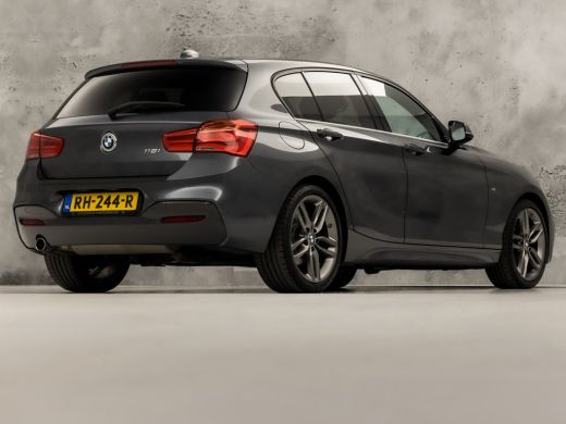 BMW 1 Serie 118i M Sport High Executive Automaat (GROOT NAVI, M PAKKET, LEDER, STOELVERWARMING, SPORTSTOELEN,... ActivLease financial lease