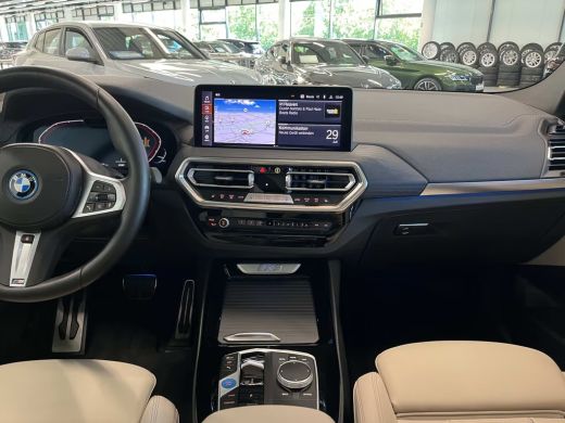 BMW iX3 M-SPORT 80 kWh (210kW/286pk) ** LED, LEDER, PANO, TREKH, H&K SOUND, 20-inch LMV ** 1e EIG - UNFAL... ActivLease financial lease