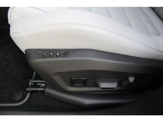 Citroën C5 Aircross 1.2 Hybrid 145 Max Tot 8 Jaar Garantie! | Vol-Leder | Adaptive Cruise | Massage | Elektr. Achterk... ActivLease financial lease
