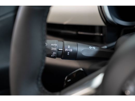 Fiat 600 1.2 Hybrid La Prima | 8 Jaar Garantie | Climate Controle | Camera | Navigatie | Parkeersensoren |... ActivLease financial lease