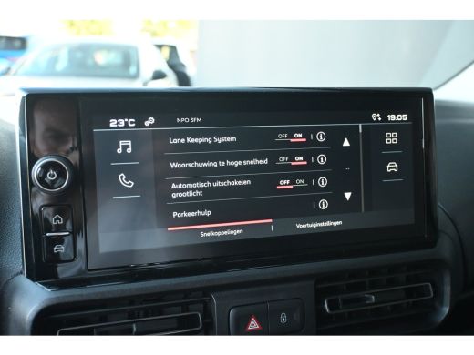 Fiat E-Dobl&ograve; 136 L1 50 kWh Tot 8 Jaar Garantie! | Betimmering | Stoelverwarming | Draadloos Apple Carplay + An... ActivLease financial lease
