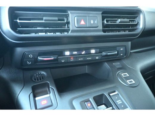 Fiat E-Dobl&ograve; 136 L1 50 kWh Tot 8 Jaar Garantie! | Betimmering | Stoelverwarming | Draadloos Apple Carplay + An... ActivLease financial lease