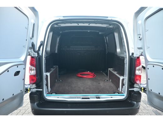Fiat E-Dobl&ograve; 136 L1 50 kWh Tot 8 Jaar Garantie! | Betimmering | Stoelverwarming | Draadloos Apple Carplay + An... ActivLease financial lease