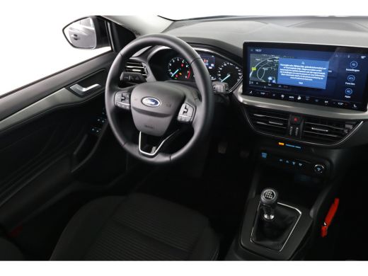 Ford Focus 1.0 EcoBoost Hybrid Titanium | 1e Eigenaar! | Winterpack | Navi | LED | Clima | Parkeersensoren V... ActivLease financial lease