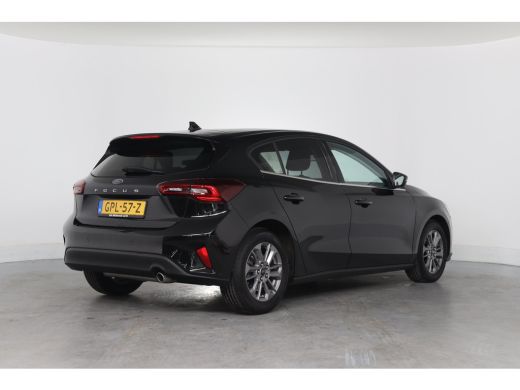 Ford Focus 1.0 EcoBoost Hybrid Titanium | 1e Eigenaar! | Winterpack | Navi | LED | Clima | Parkeersensoren V... ActivLease financial lease