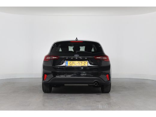 Ford Focus 1.0 EcoBoost Hybrid Titanium | 1e Eigenaar! | Winterpack | Navi | LED | Clima | Parkeersensoren V... ActivLease financial lease