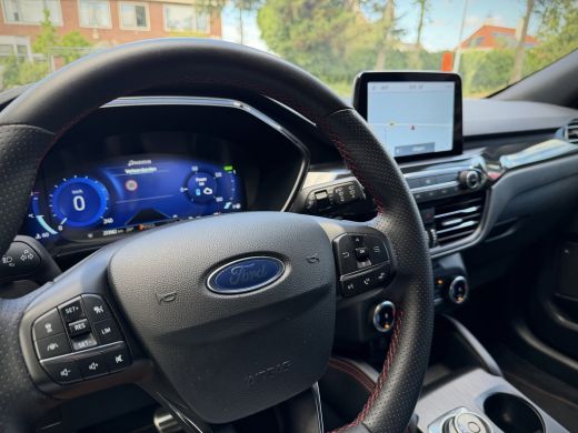 Ford Kuga 2.5 PHEV GRAPHITE TECH ST-LINE BLACK EDITION PANODAK DIGI-DASH APPLE CARPLAY LEDER AIRCO LMV PDC ActivLease financial lease