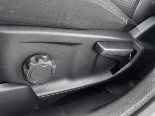 Ford Kuga 2.5 PHEV ST-Line | NL-AUTO! | 1E EIGENAAR! | WINTERPACK | CRUISE | CAMERA | PARK SENS V+A | LED |... ActivLease financial lease