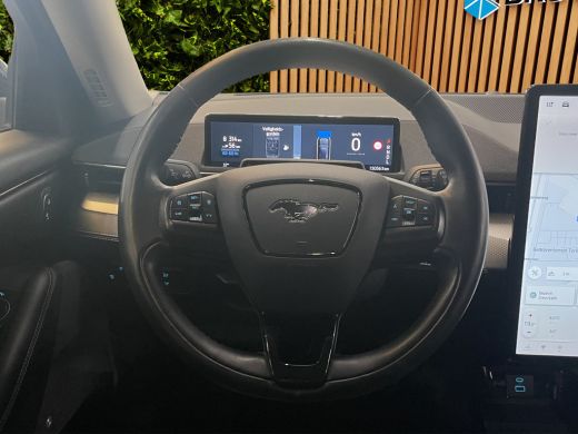Ford Mustang Mach-E Mach-E Extended RWD 98 kWh | SOH 93% | B&O | Trekhaak | Adapt. Cruise | Leer | Blis | LED | 18'' ActivLease financial lease
