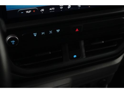 Ford Transit Custom 320 2.0 TDCI L2H1 Trend Black Pack | BPM VRIJ! | Camera | Cruise Control | Navigatie | Apple Carplay ActivLease financial lease
