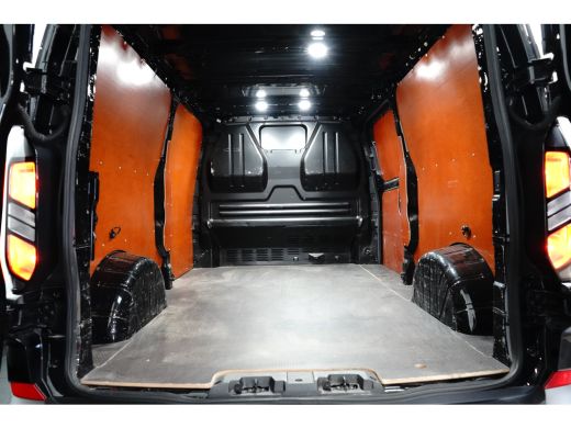 Ford Transit Custom 320 2.0 TDCI L2H1 Trend Black Pack | BPM VRIJ! | Camera | Cruise Control | Navigatie | Apple Carplay ActivLease financial lease