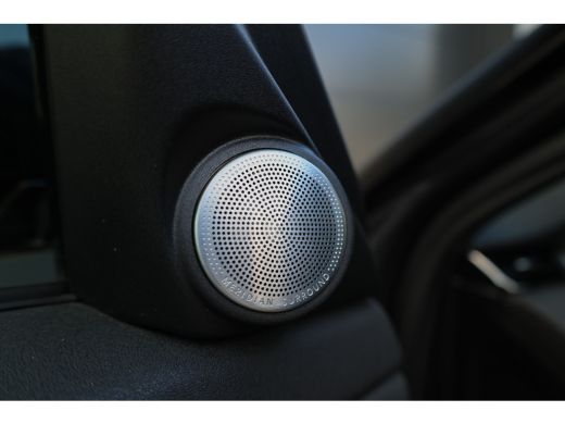 Land Rover Range Rover Evoque 1.5 P300e AWD R-Dynamic SE | BTW | VOL! | PANO | MERIDIAN SURROUND | HUD | MEMORY | DEALER ONDH | ActivLease financial lease