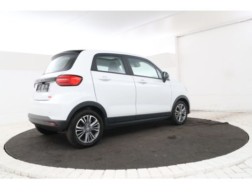 Leapmotor T03 Design 37.3 kWh Camera, Panorama, ActivLease financial lease