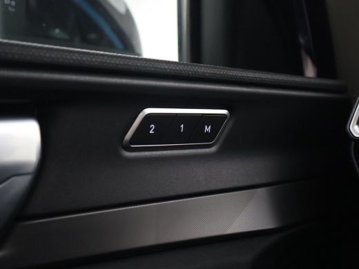 Lynk & Co 01 1.5 HYBRID 261 PK AUT. + 360 CAMERA | PANORAMA | SFEERVERLICHTING | ADAPTIVE CRUISE | FULL LED ActivLease financial lease