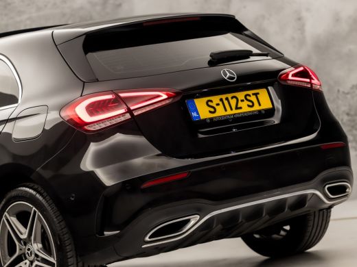Mercedes-Benz A-Klasse 250 e AMG Sport 218Pk Automaat (PANORAMADAK, GROOT NAVI, SFEERVERLICHTING, CAMERA, GETINT GLAS, S... ActivLease financial lease